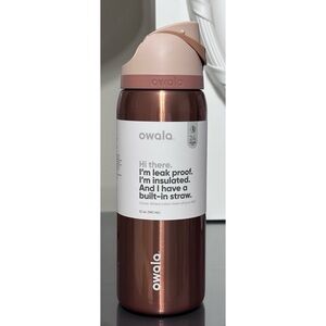 Owala HOLIDAY SPECIAL EDITION 32oz FreeSip Water Bottle, METALLIC ROSE GOLD
